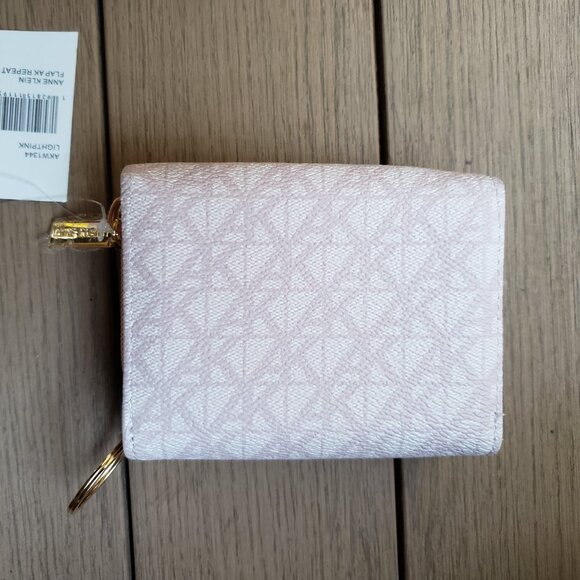 BNWT ANNE KLEIN bubblegum light pink flap repeat logo wallet (OS) - Picture 6 of 8